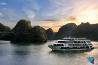 Du Thuyền La Theatre Cruises Hạ Long